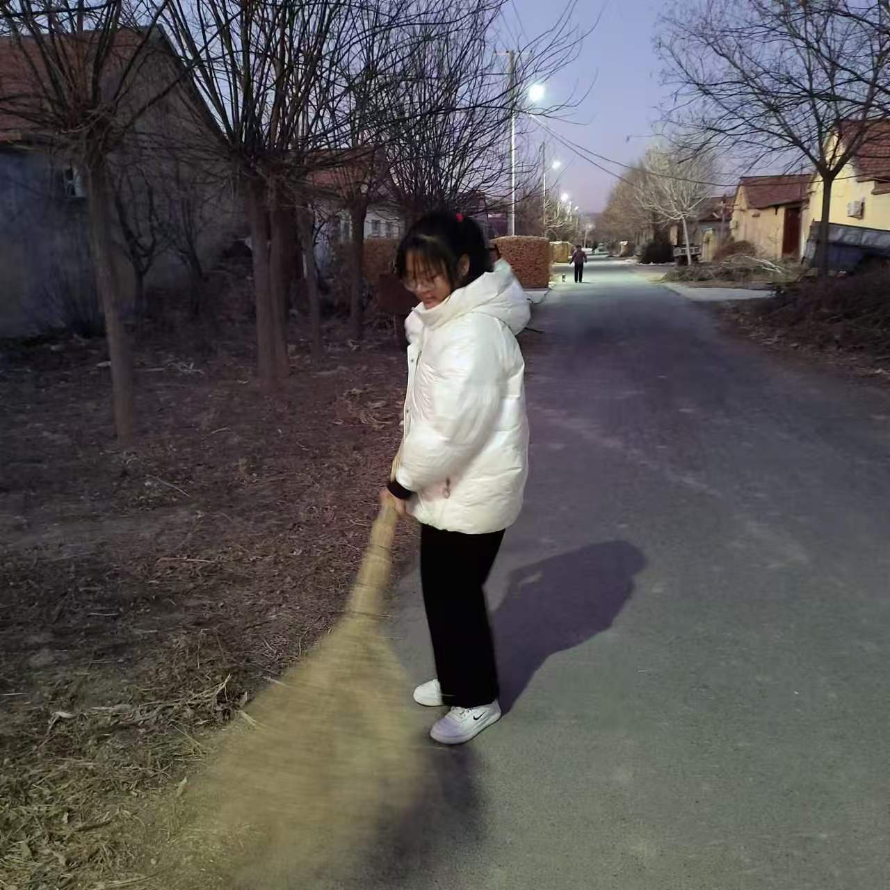 @W`^䣬ü҈@